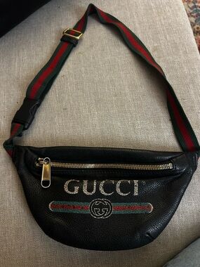 Gucci Black Leather Belt Bag with Green and Red Web Strap